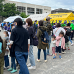 あちらこちらで行列が